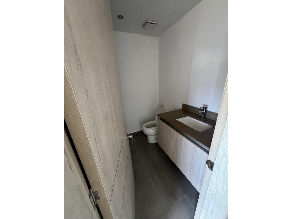 ARRIENDO APARTAMENTO PORTAL DE GENOVES — foto 4