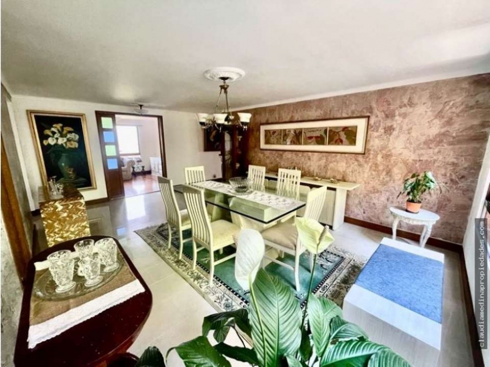 Apartamento en Castropol Medellín 226m2 excelente ubicacion