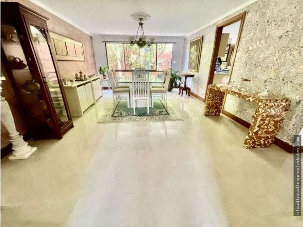 Apartamento en Castropol Medellín 226m2 excelente ubicacion — foto 2