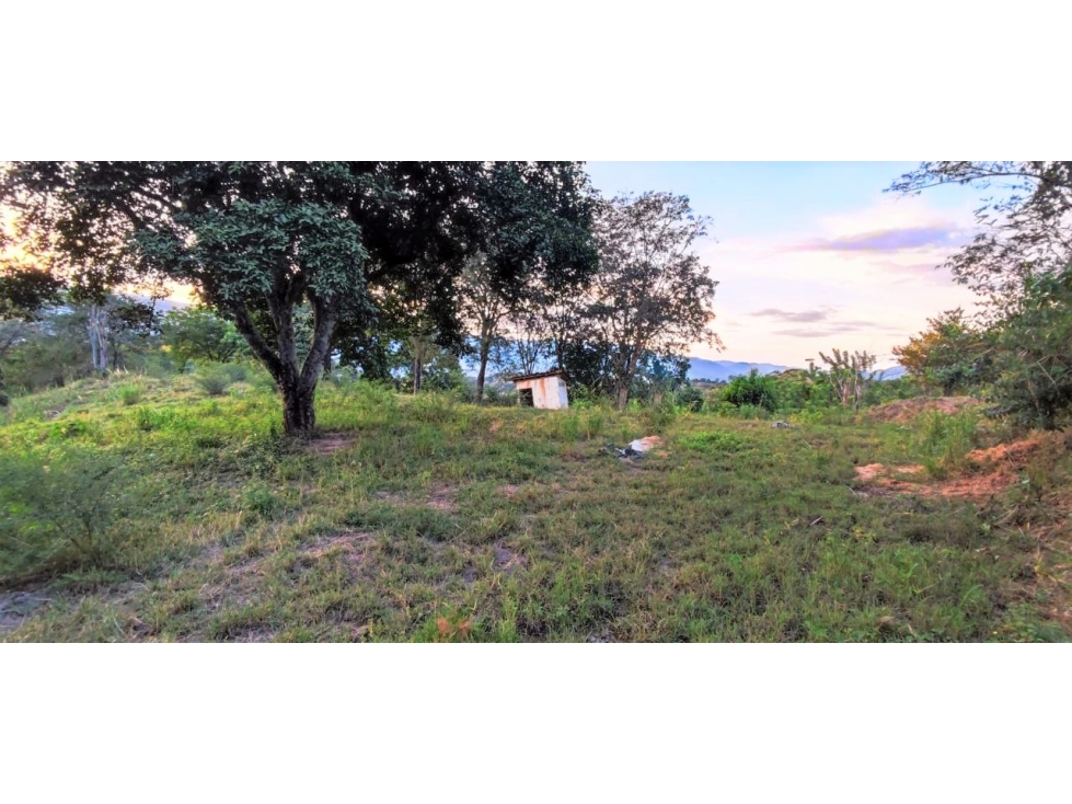Vendo lote 4.021 m2 sobre vía Sopetran-santa fe de Antioquia — foto 2