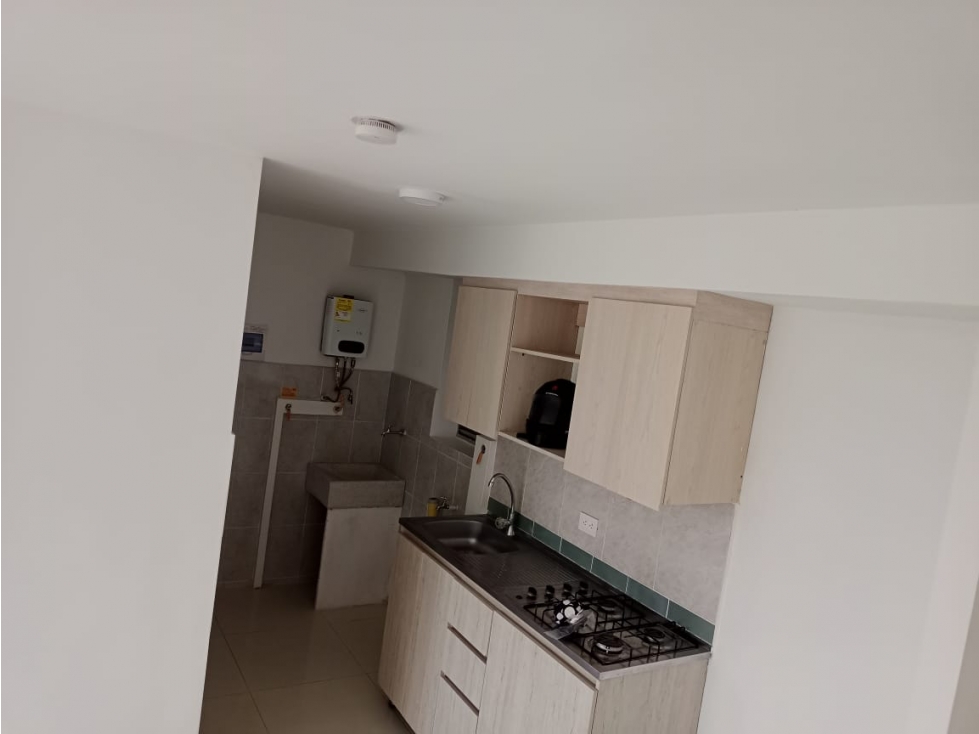 Vendo apartamento cerca colegio canadiense la Estrella