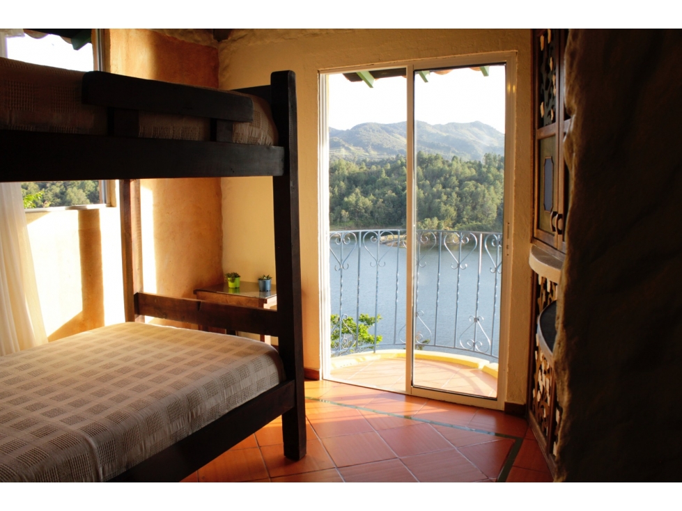 Alquilo casa campestre amoblada en Guatape a 3 min del parque - 2
