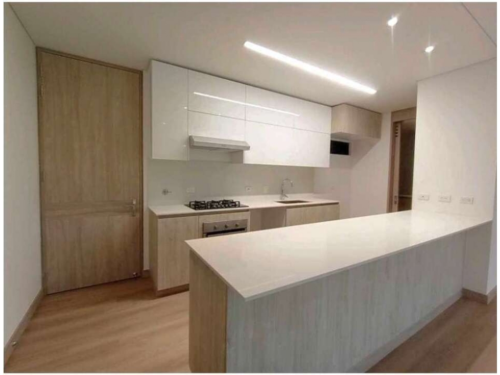 alquilo apartamento muy exclusivo en llano grande 145 m2