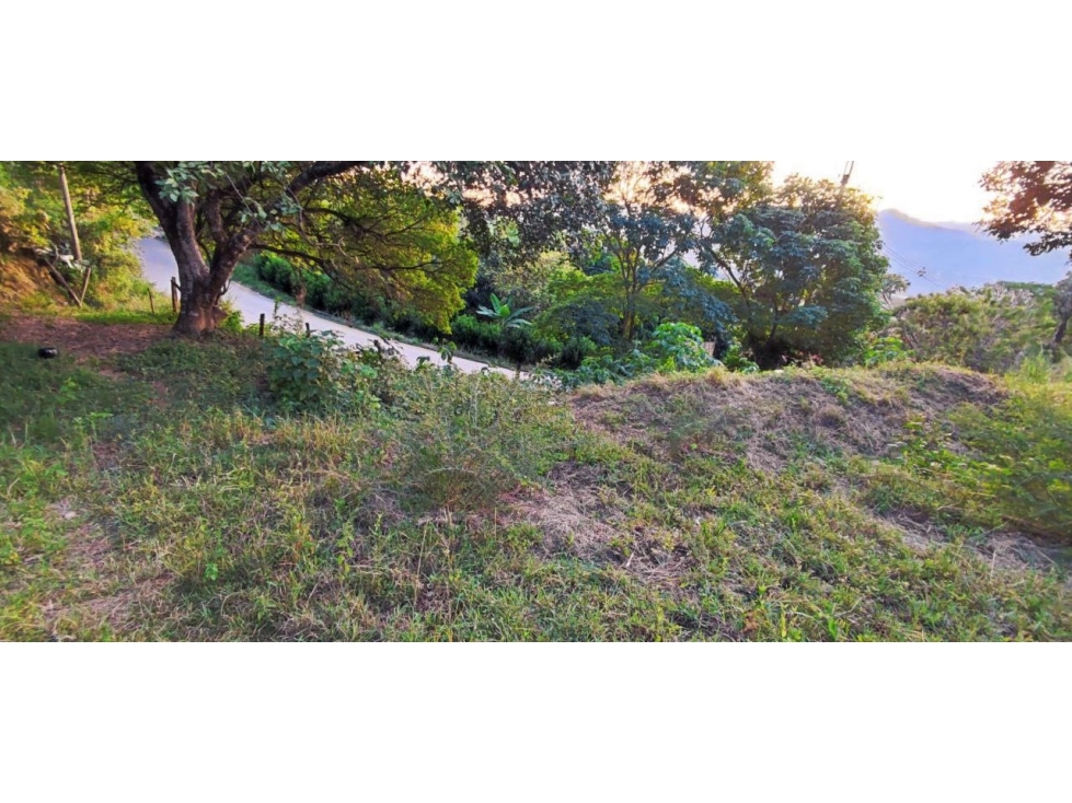 Vendo lote 4.021 m2 sobre vía Sopetran-santa fe de Antioquia — foto 3