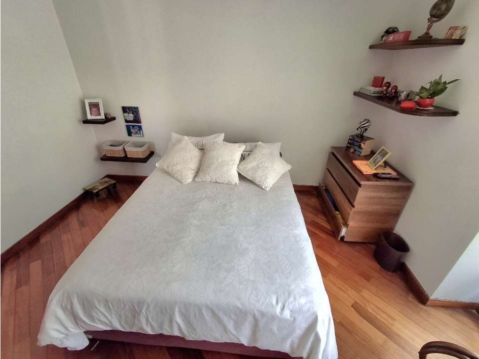 Vendo Apartamento 142 m2 en El Poblado, Medellín excelente panoramica — foto 4
