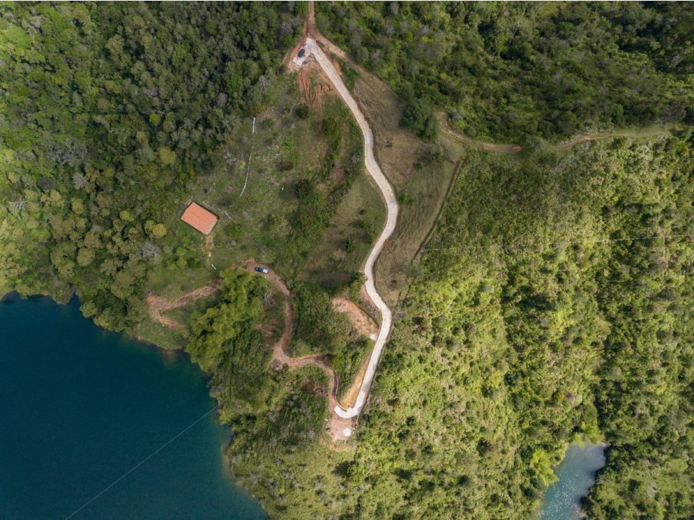 Vendo o permuto lote con represa cerca de la piedra del Peñol — foto 2