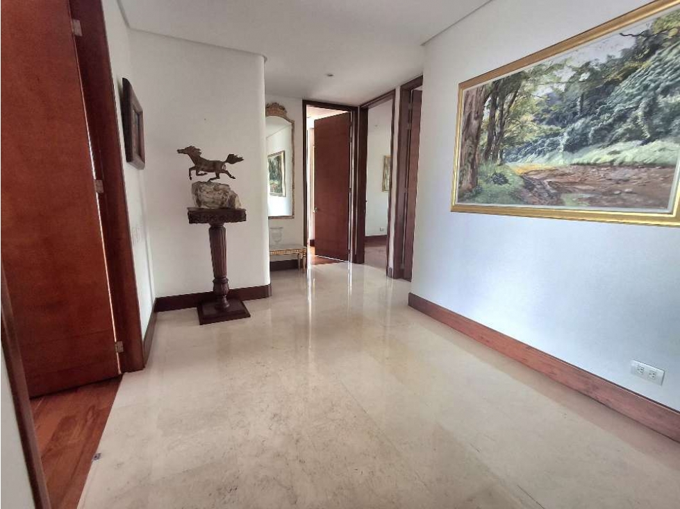 VENTA APARTAMENTO EN EL POBLADO LOMA DEL TESORO — foto 4
