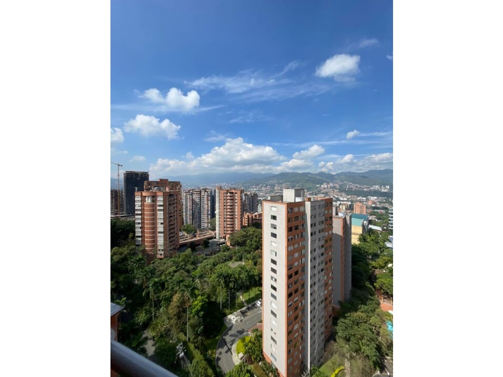 Arriendo apartamento en el poblado sector milla de oro 140 m2 — foto 2