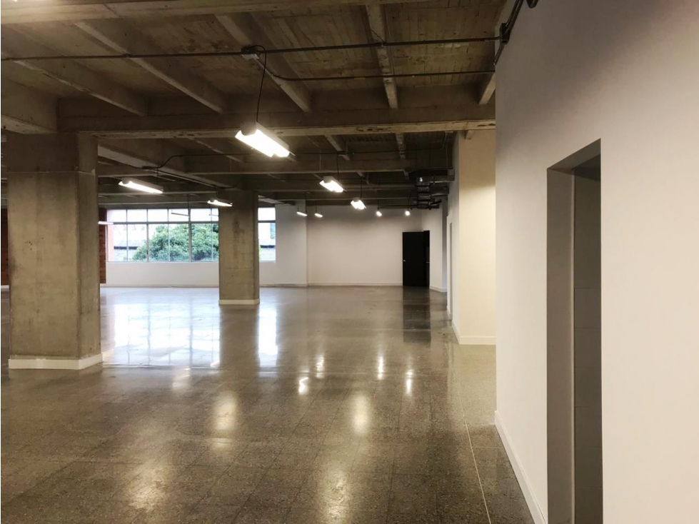 alquilo local para Call Center, 757 m2 cerca estación metro Poblado. — foto 6
