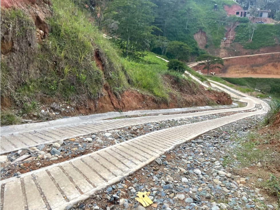 Vendo lote en parcelacion Barbosa Antioquia vereda la Eme - 5