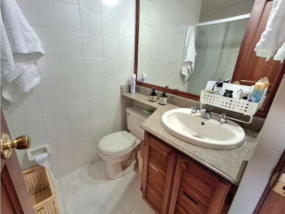 Vendo Apartamento 142 m2 en El Poblado, Medellín excelente panoramica — foto 6
