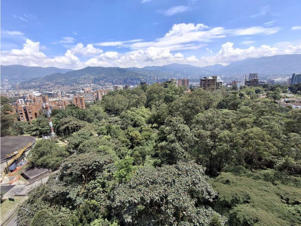 Vendo Apartamento 142 m2 en El Poblado, Medellín excelente panoramica
