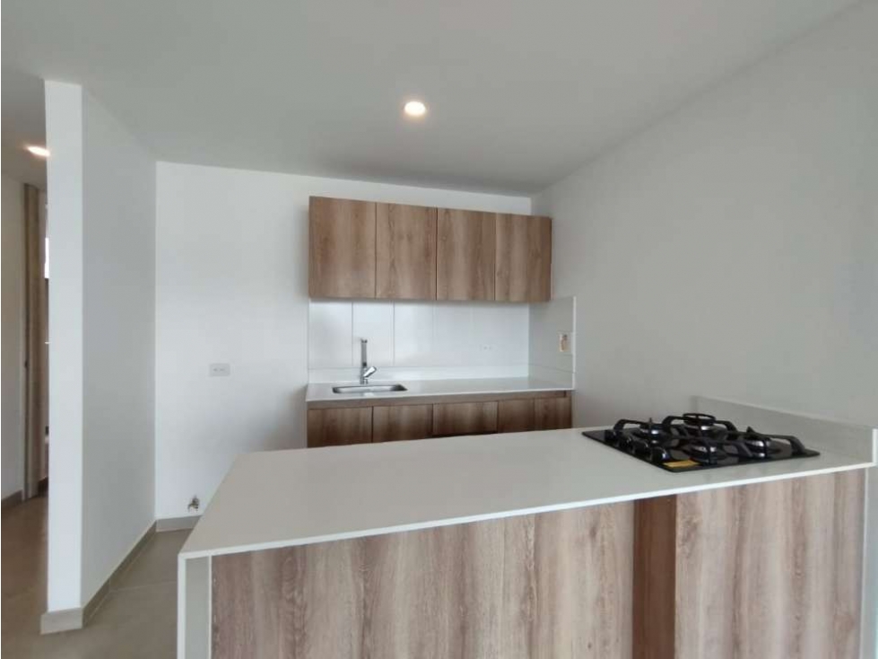 Vendo apartamento en el poblado cerca al parque y estación metro — foto 6