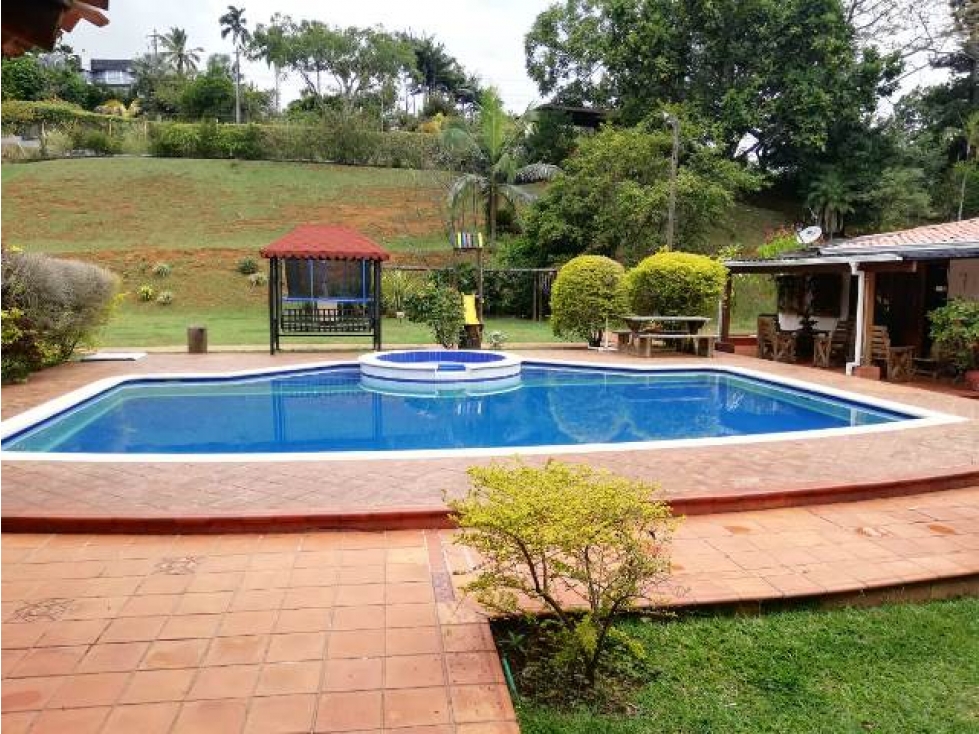 Casa Finca en Venta A 5 Minutos del Parque de Copacabana
