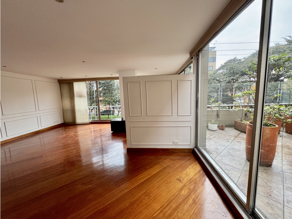 VENDEMOS SANTA PAULA APARTAMENTO CON TERRAZA — foto 3