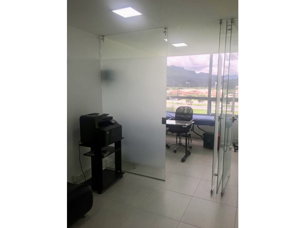 VENDEMOS OFICINA EN PARQUE INDUSTRIAL DE TOCANCIPÁ - 5
