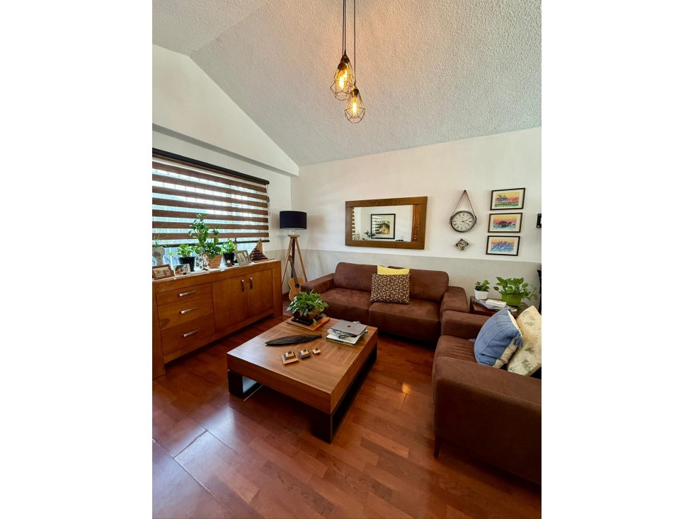 SE VENDE CASA EN PROVIDENCIA 2DA SECCION GUADALAJARA - 2