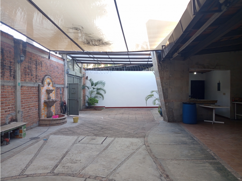 SE RENTA TERRAZA COMERCIAL EN PARQUES DE TLAQUEPAQUE - 2
