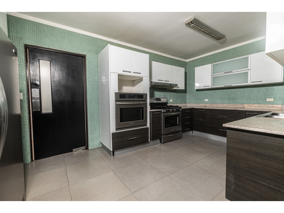 PH DELFINES - AVENIDA BALBOA - ALQUILER Y VENTA — foto 2