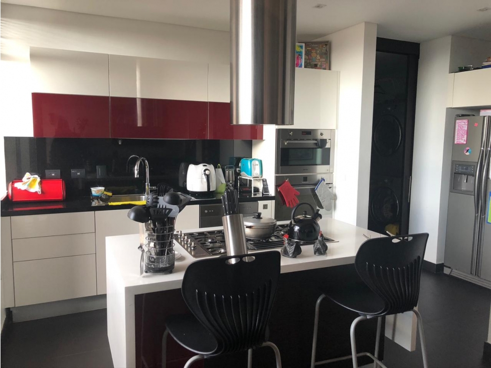 SE VENDE APARTAMENTO EN LOS ROSALES.A - 4