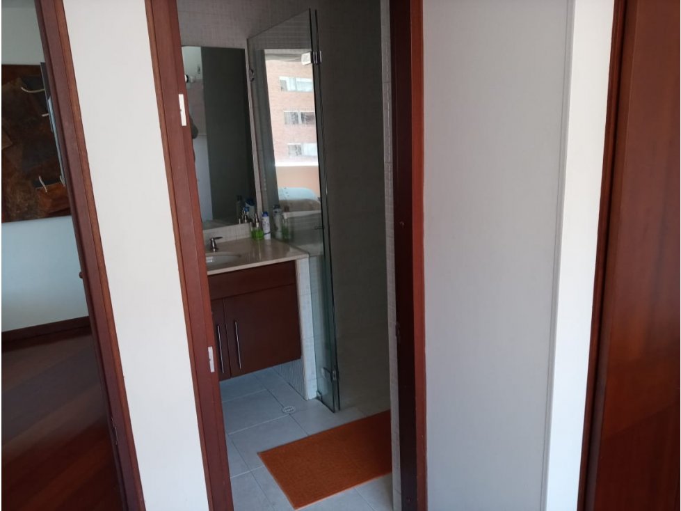 SE VENDE APARTAMENTO EN ALAMEDA.A