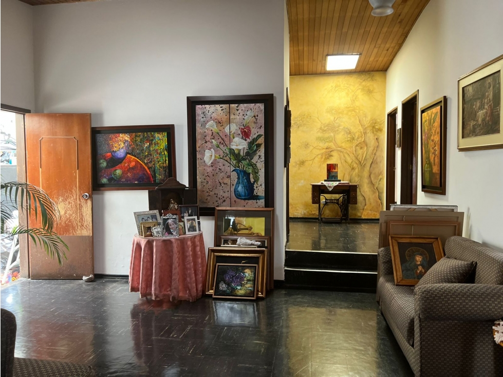 SE VENDE CASA EN NIZA. P