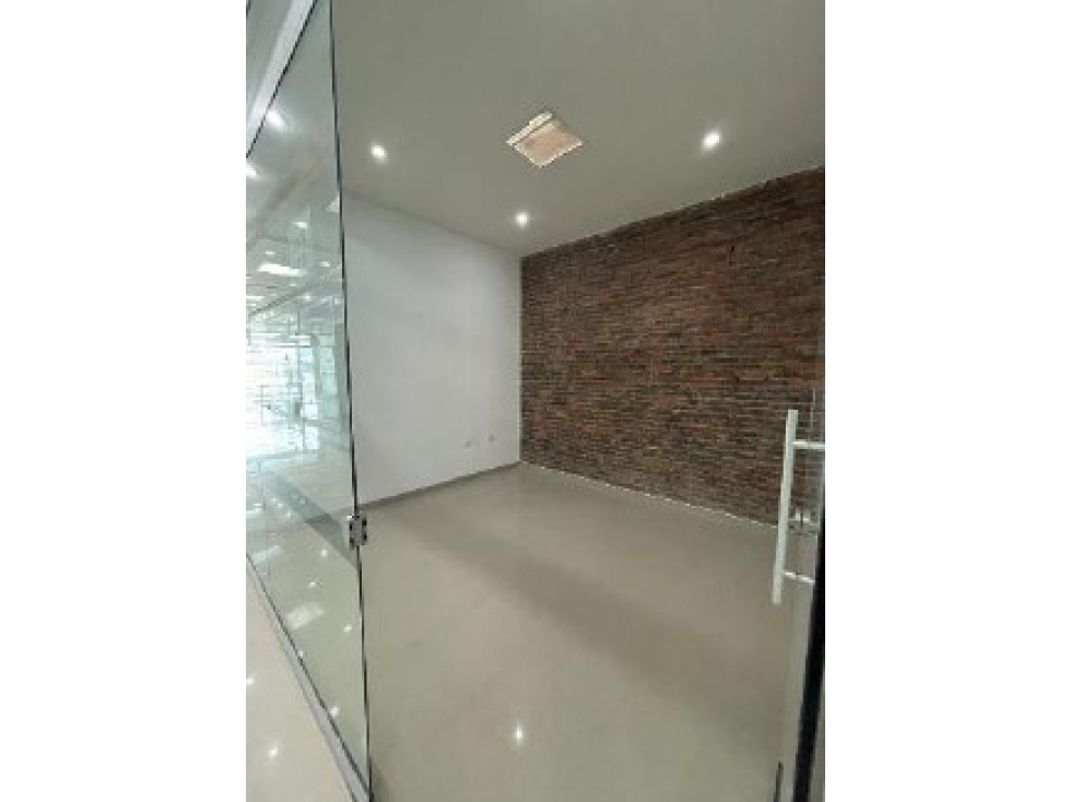 SE ARRIENDA EDIFICIO EN GORGONZOLA. A — foto 3