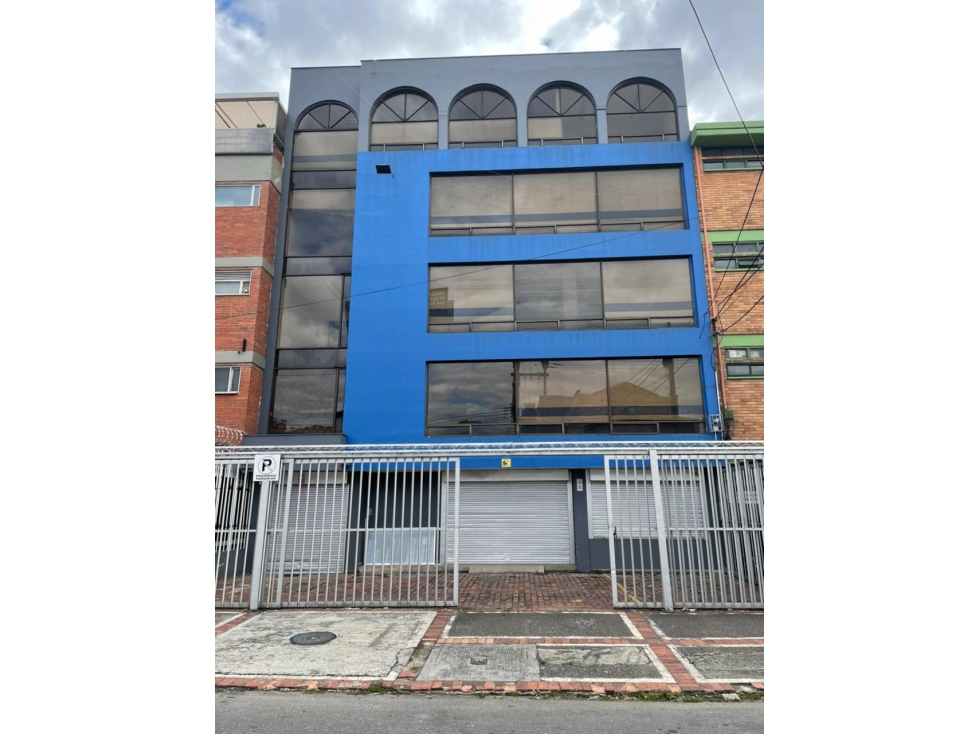 VENDO O ARRIENDO EDIFICIO EN LA CASTELLANA.A - 1