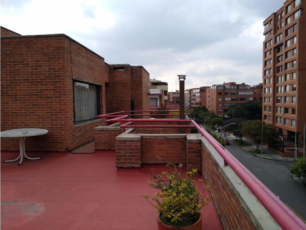 SE VENDE HERMOSO PENTHOUSE CON TERRAZA DUPLEX EN SANTA BARBARA.A — foto 4
