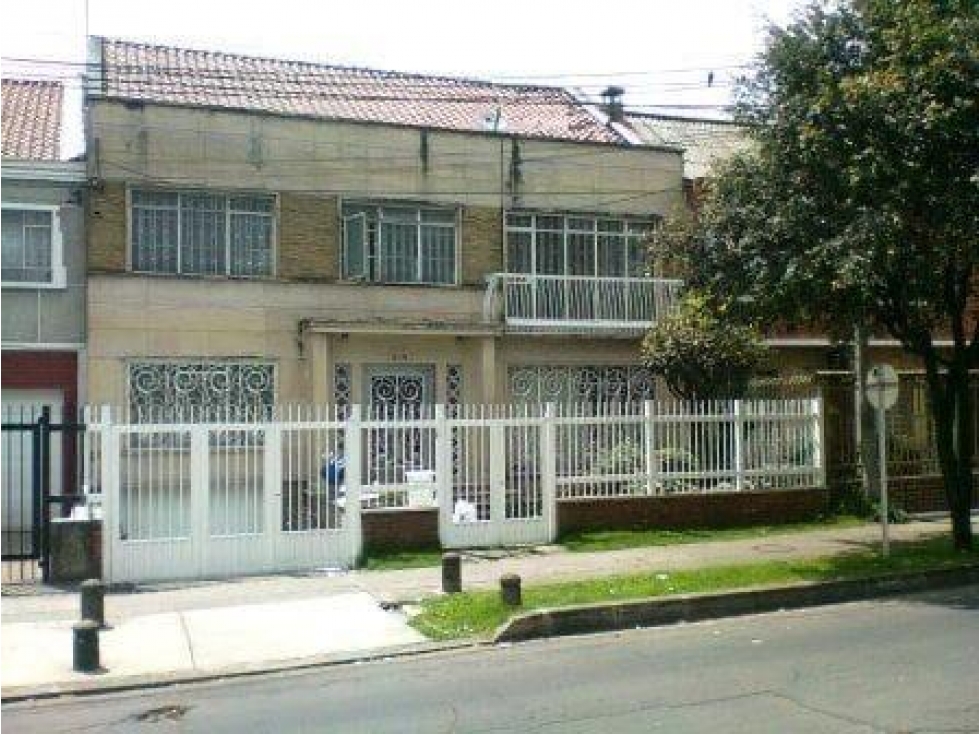 SE VENDE CASA EN LA SOLEDAD. P
