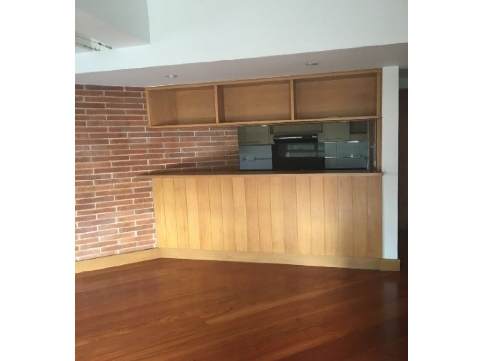 SE VENDE APARTAMENTO EN CHICO VIRREY.A