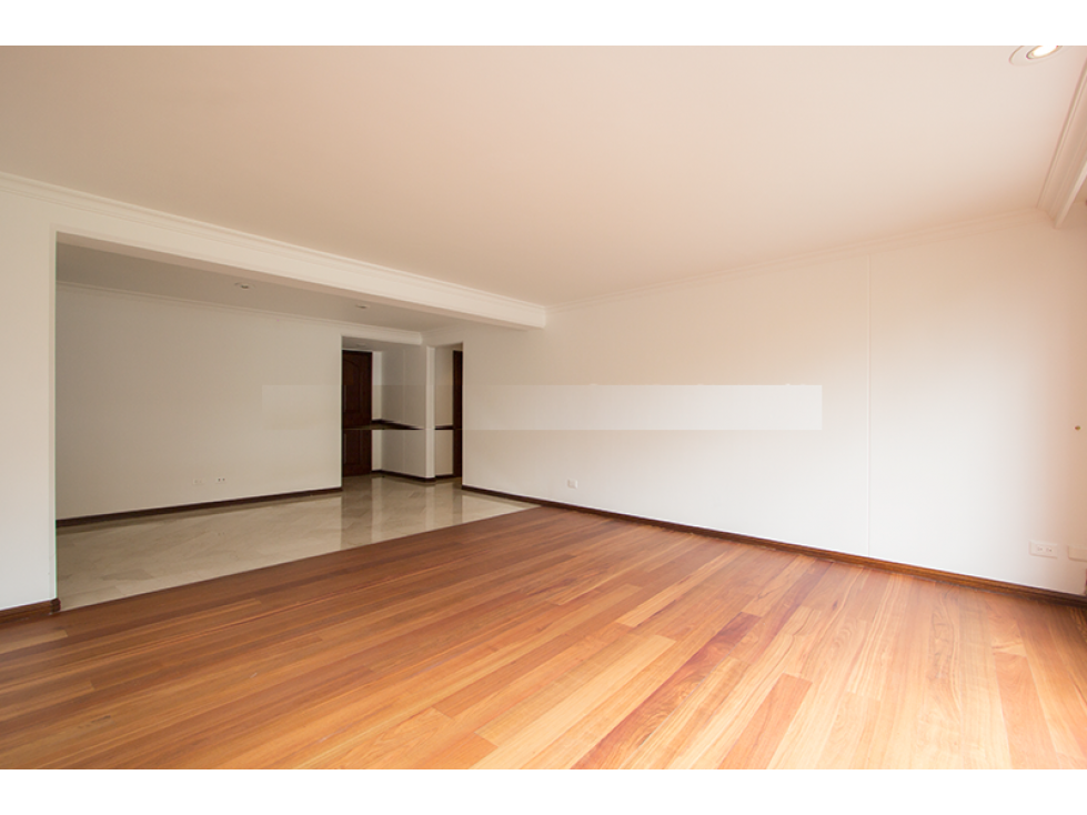 SE VENDE APARTAMENTO EN ROSALES.P