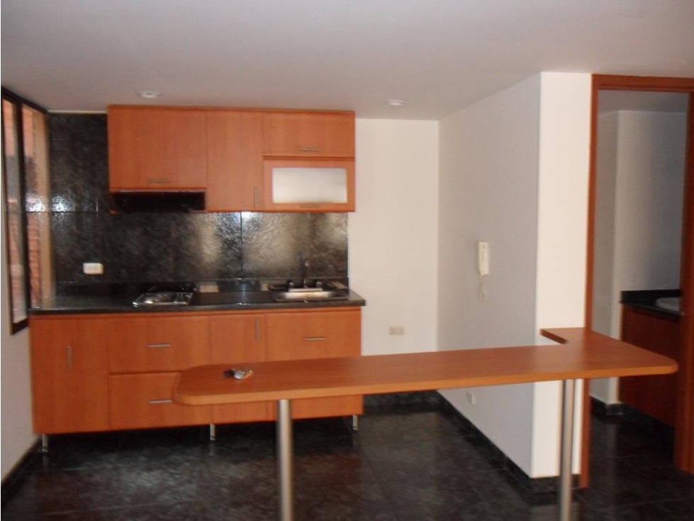 SE VENDE HERMOSO APARTAESTUDIO ARRENDADO EN LISBOA. P — foto 2