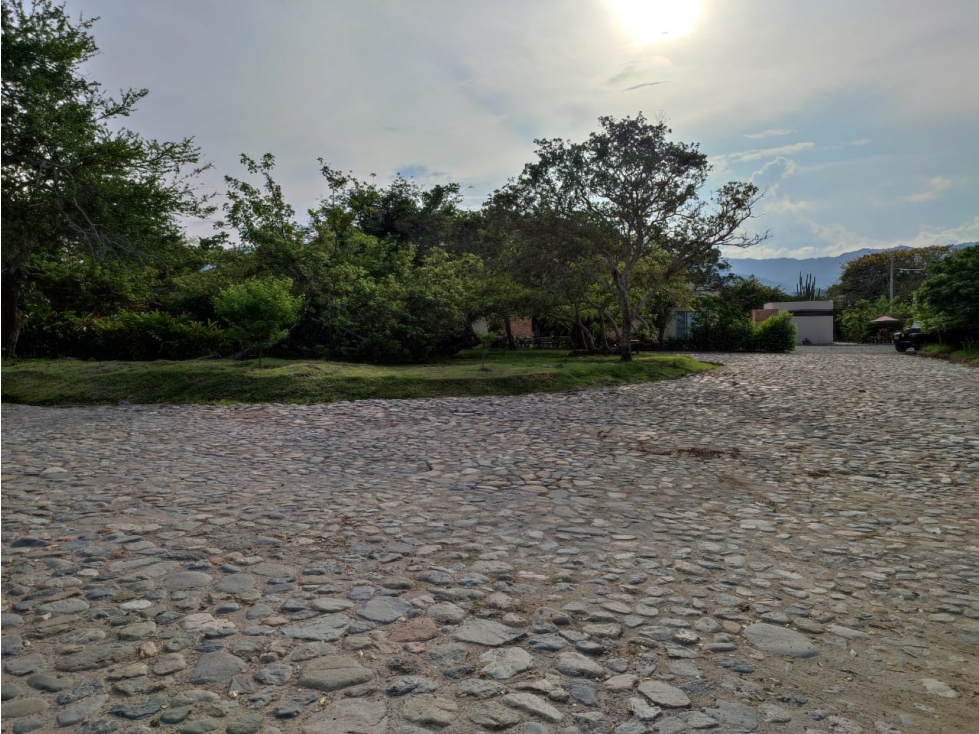 SE VENDE HERMOSO LOTE CLUB HOUSE EN ALVARADO TOLIMA. P - 5