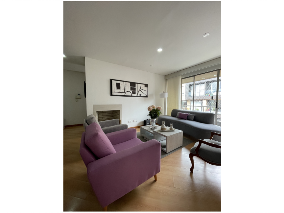 SE VENDE APARTAMENTO CON BALCÓN EN SANTA BARBARA OCCIDENTAL.A