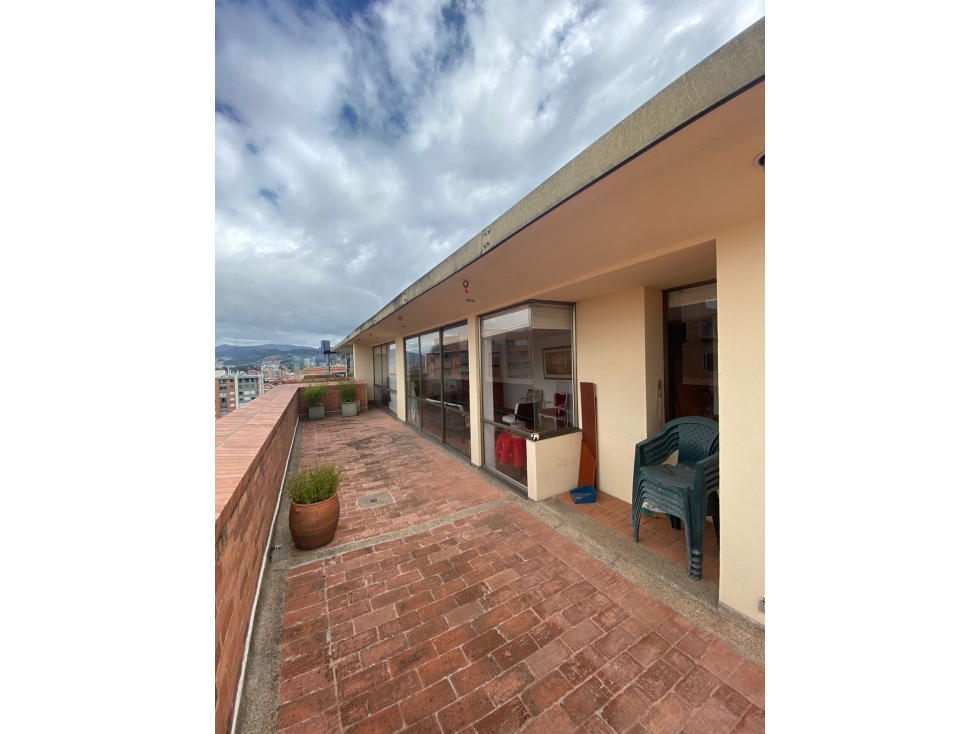 SE VENDE HERMOSO APARTAMENTO PENTHOUSE EN ALAMEDA. A — foto 6