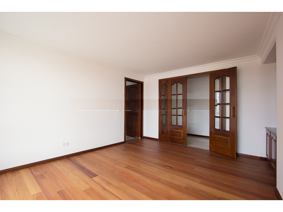 SE VENDE APARTAMENTO EN ROSALES.P — foto 3