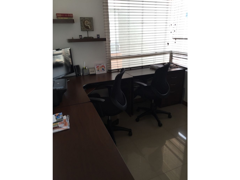 SE VENDE HERMOSO APTO DUPLEX EN ARANJUEZ CON TERRAZA.P — foto 4