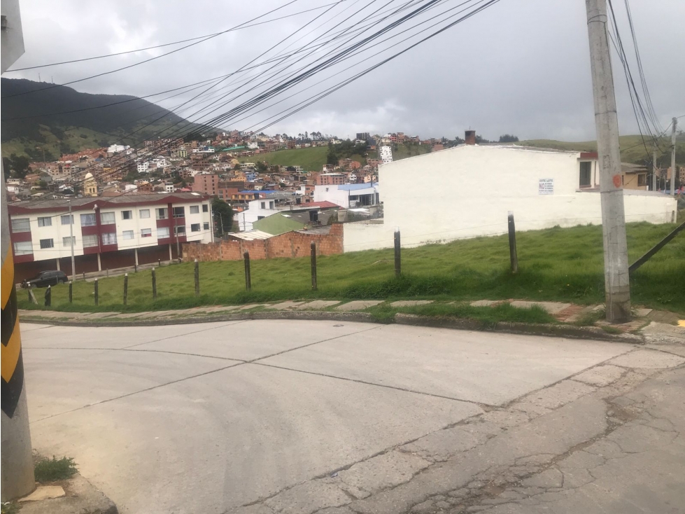 SE VENDE HERMOSO LOTE URBANO EN LA CALERA. P - 3