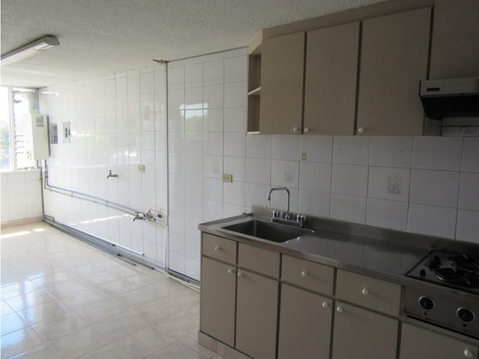 SE VENDE HERMOSO APARTAMENTO EN SANTA ANA OCCIDENTAL.A — foto 3