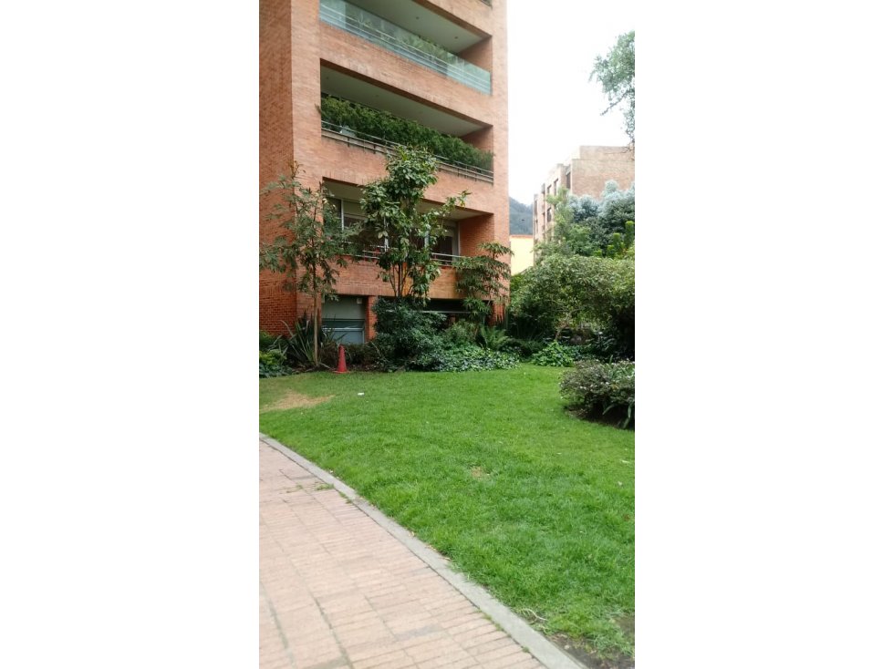 SE VENDE APARTAMENTO PENTHOUSE EN LA CABRERA.A