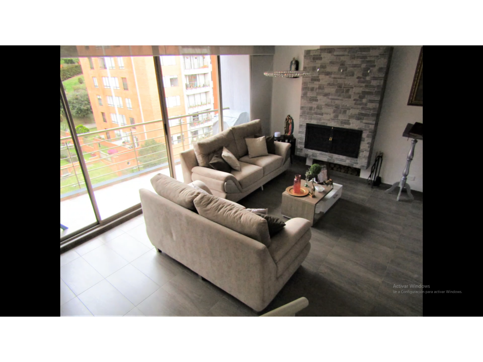 SE VENDE APARTAMENTO DUPLEX EN GILMAR. A