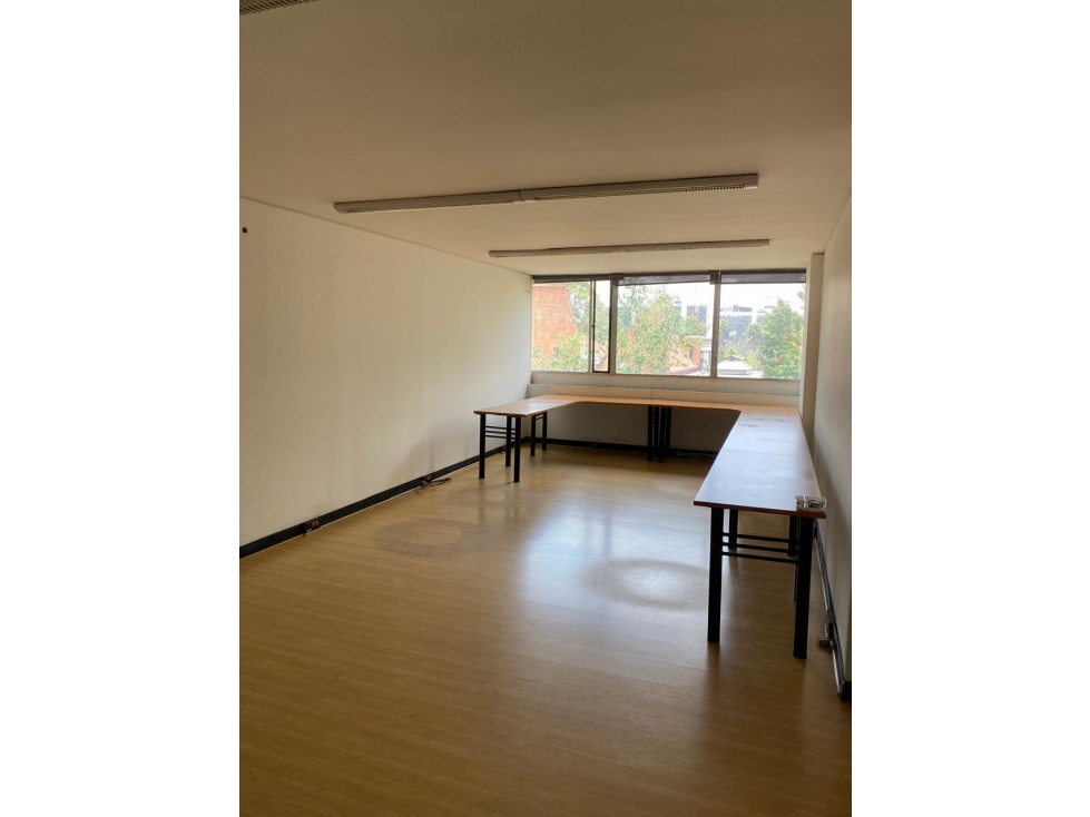 VENDO o ARRIENDO HERMOSA OFICINA EN UNILAGO.P — foto 4