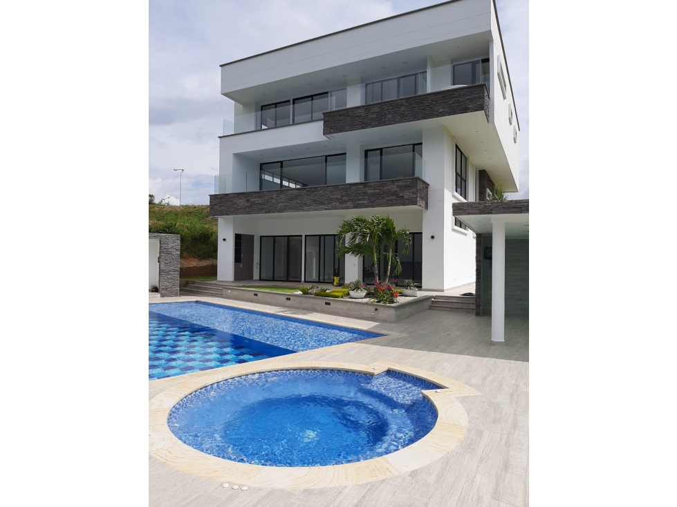 VENDO CASA EN BUCARAMANGA.P - 3