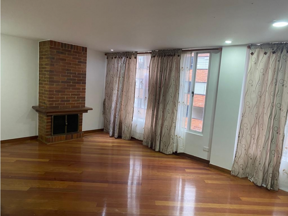 SE VENDE APARTAMENTO EN LISBOA. P