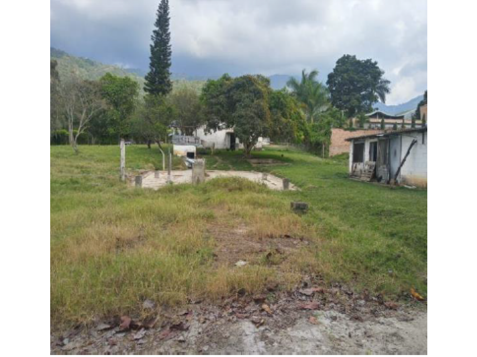 SE VENDE HERMOSO LOTE EN SANTANDER. A - 5