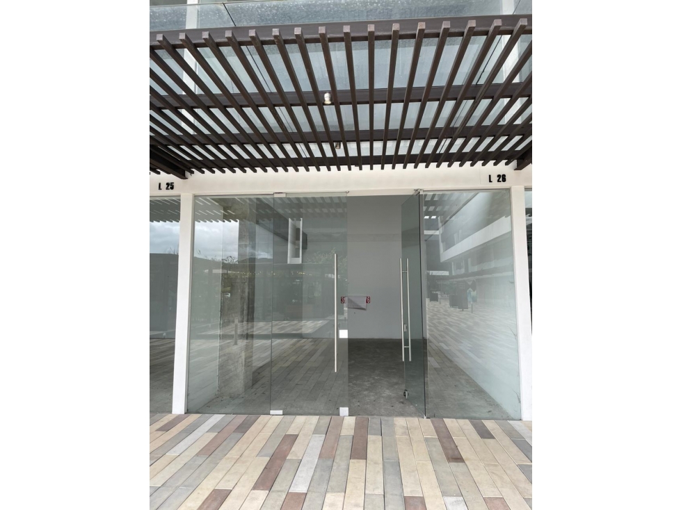 SE VENDE O ARRIENDA HERMOSO LOCAL EN SABANA PARK PARA ESTRENAR.A - 3