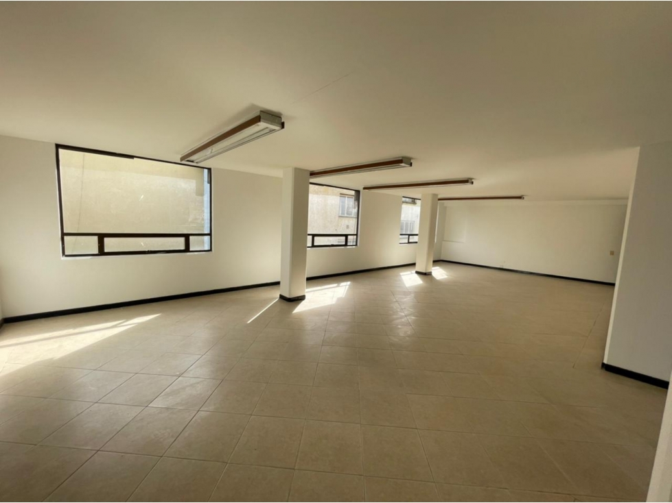 VENDO O ARRIENDO EDIFICIO EN LA CASTELLANA.A - 6