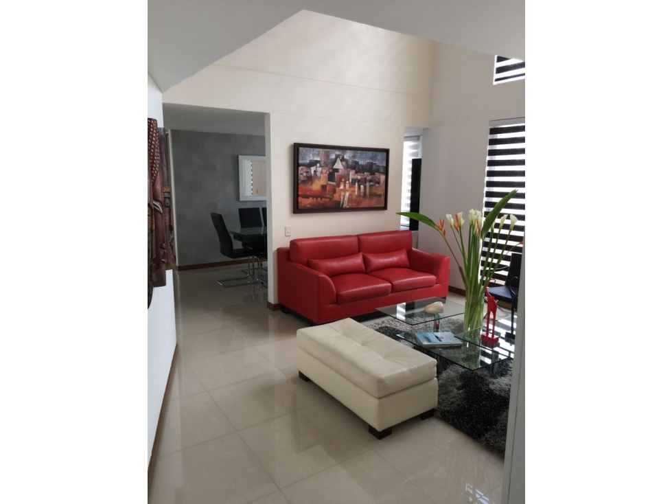 SE VENDE HERMOSO APTO DUPLEX EN ARANJUEZ CON TERRAZA.P — foto 2
