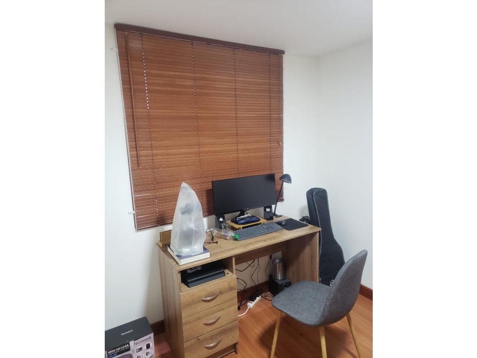 SE VENDE HERMOSO APARTAMENTO EN CHAPINERO ALTO. P — foto 3
